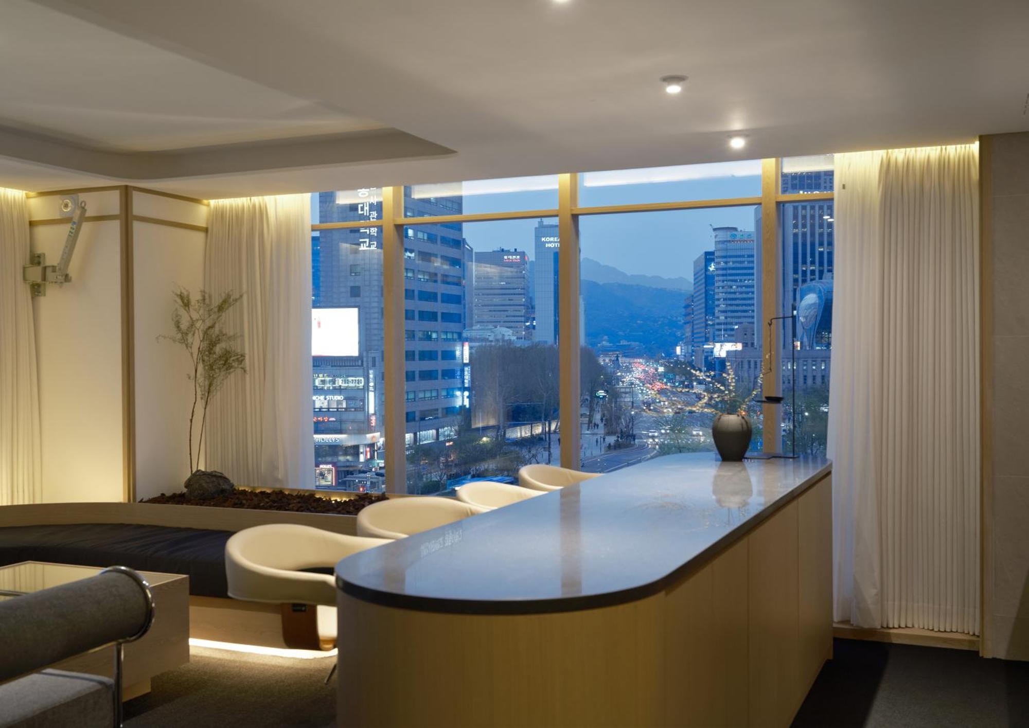 Uh Suite Seoul Deoksugung Luaran gambar