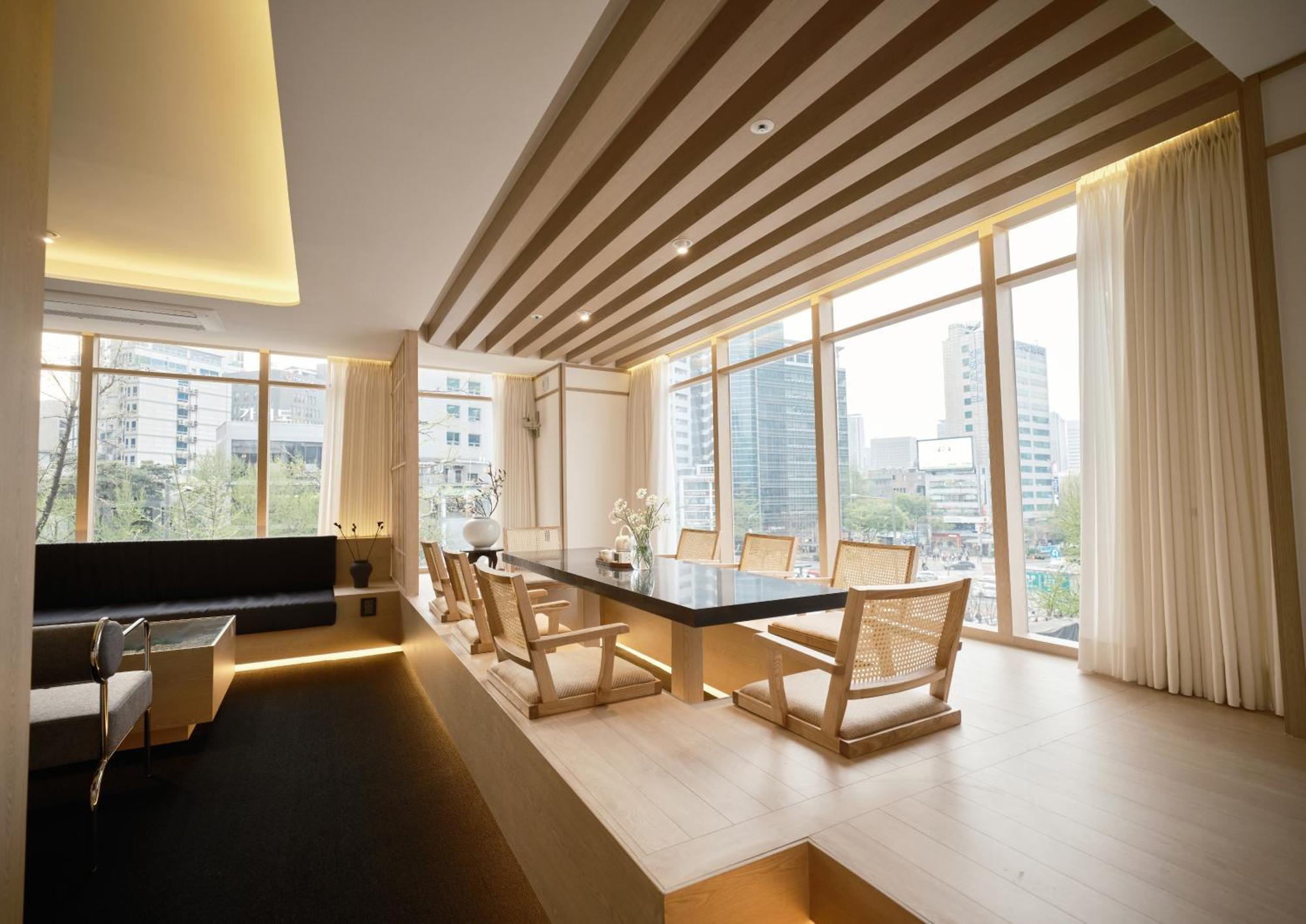 Uh Suite Seoul Deoksugung Luaran gambar